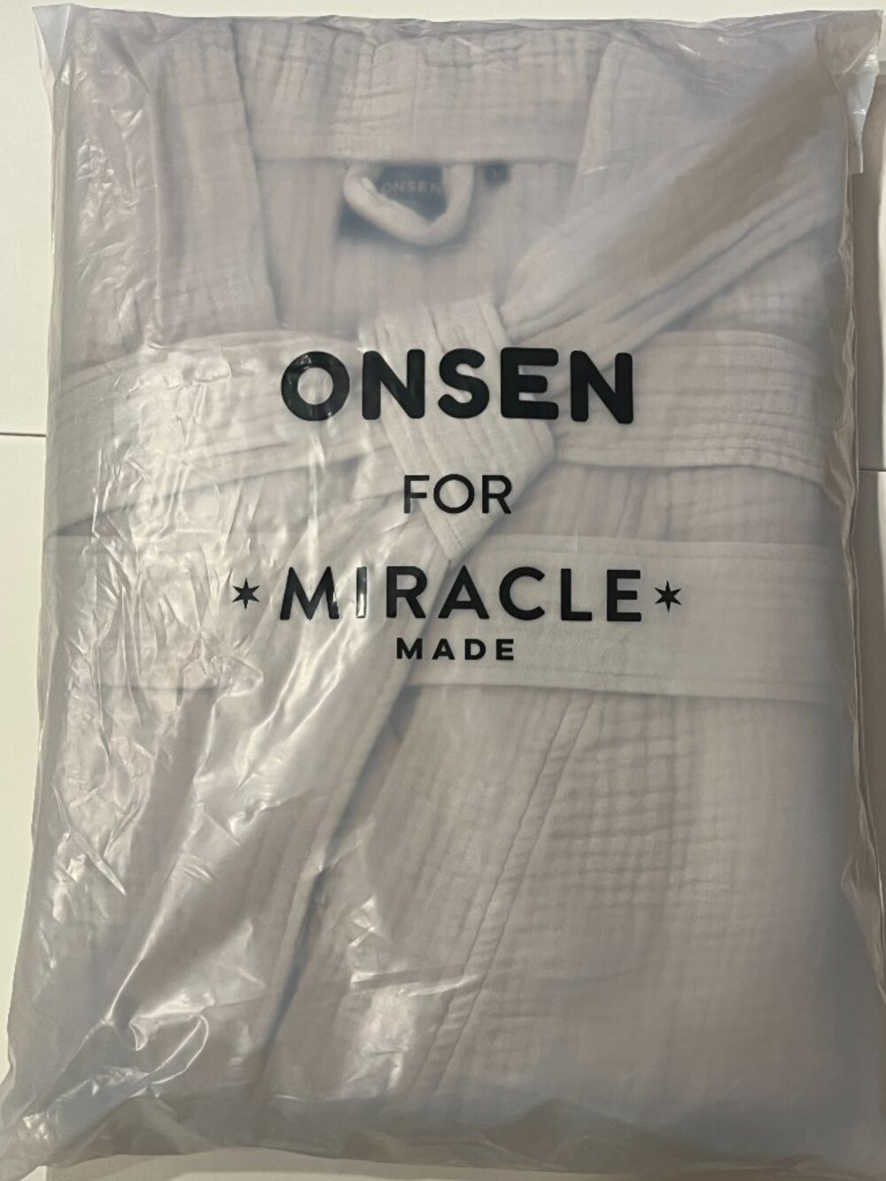 Onsen Robe NWT  - Antimicrobial Cotton Gauze Robe  Size Large Color Oatmeal